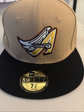 New Era Tan Crown Black Brim Fitted Cap with Wing Logo